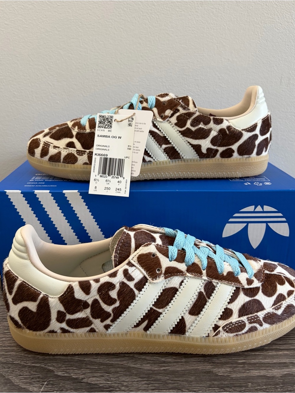 Women's Size 8 Adidas Samba OG Giraffe Print Shoes